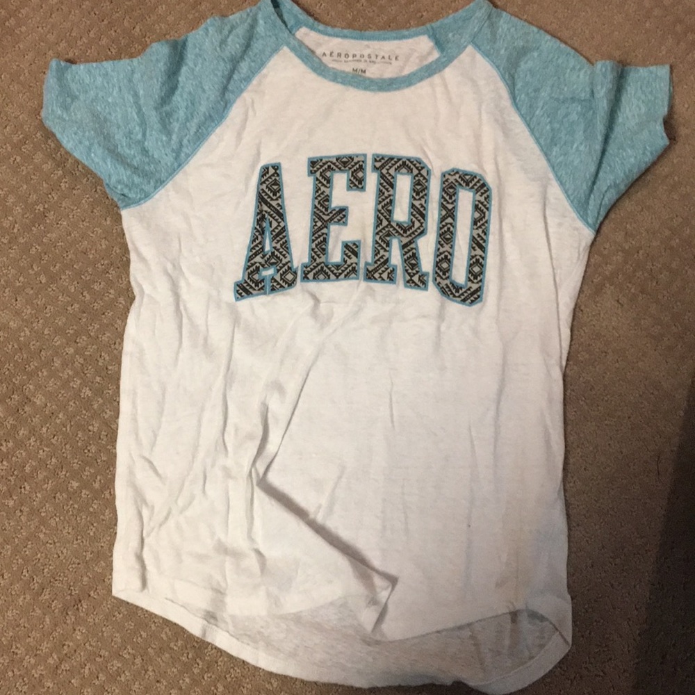 Medium Aeropostale white T-shirt